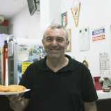 Fondato da Angelo Ficarella, figlio di Domenico (il primo pizzaiolo di Bari) il locale � passato dal 1999 nelle mani dei coniugi Francesco Marchitelli e Vincenza Sassanelli
